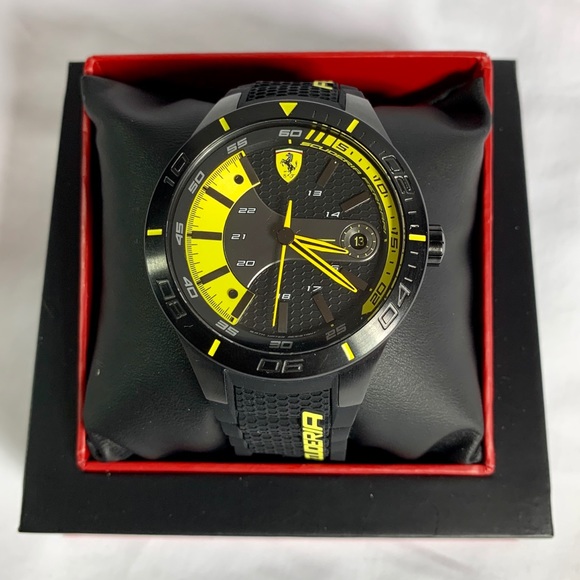 Ferrari Watch Red Rev Evo Chronograph Black/Yellow - Picture 5 of 13
